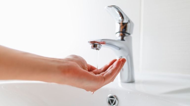 Common Plumbing Issues & When to Call a Professional